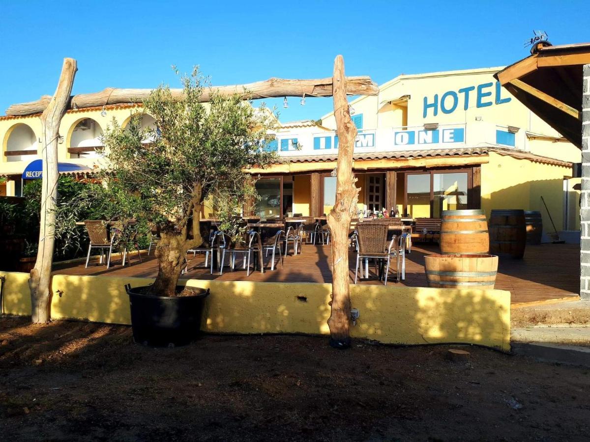 Hotel U Liamone Saint-Florent  Luaran gambar